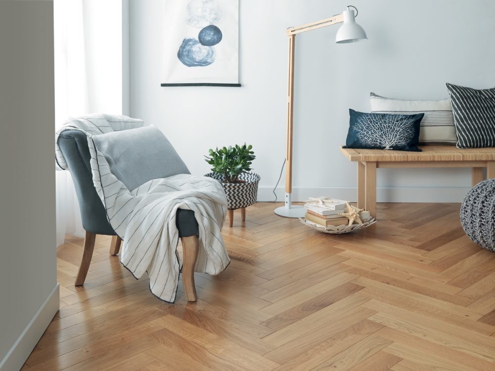 découvrez comment choisir l'orientation optimale de votre parquet pour sublimer votre intérieur et maximiser la luminosité de vos pièces.
