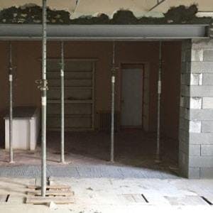 découvrez comment réaliser une ouverture dans un mur extérieur en toute sécurité. conseils pratiques, étapes clés et précautions pour réussir vos travaux de rénovation.