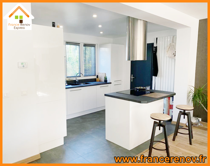 découvrez comment réussir l'ouverture d'un mur porteur dans votre cuisine en toute sécurité, avec nos conseils et solutions pour un espace ouvert et lumineux.