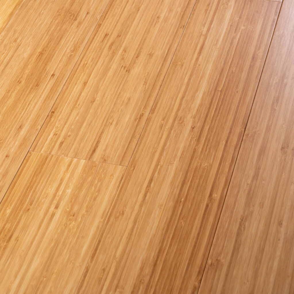 découvrez les avantages du parquet en bambou, ses caractéristiques écologique et résistantes, ainsi que les avis des utilisateurs pour bien choisir votre revêtement de sol.