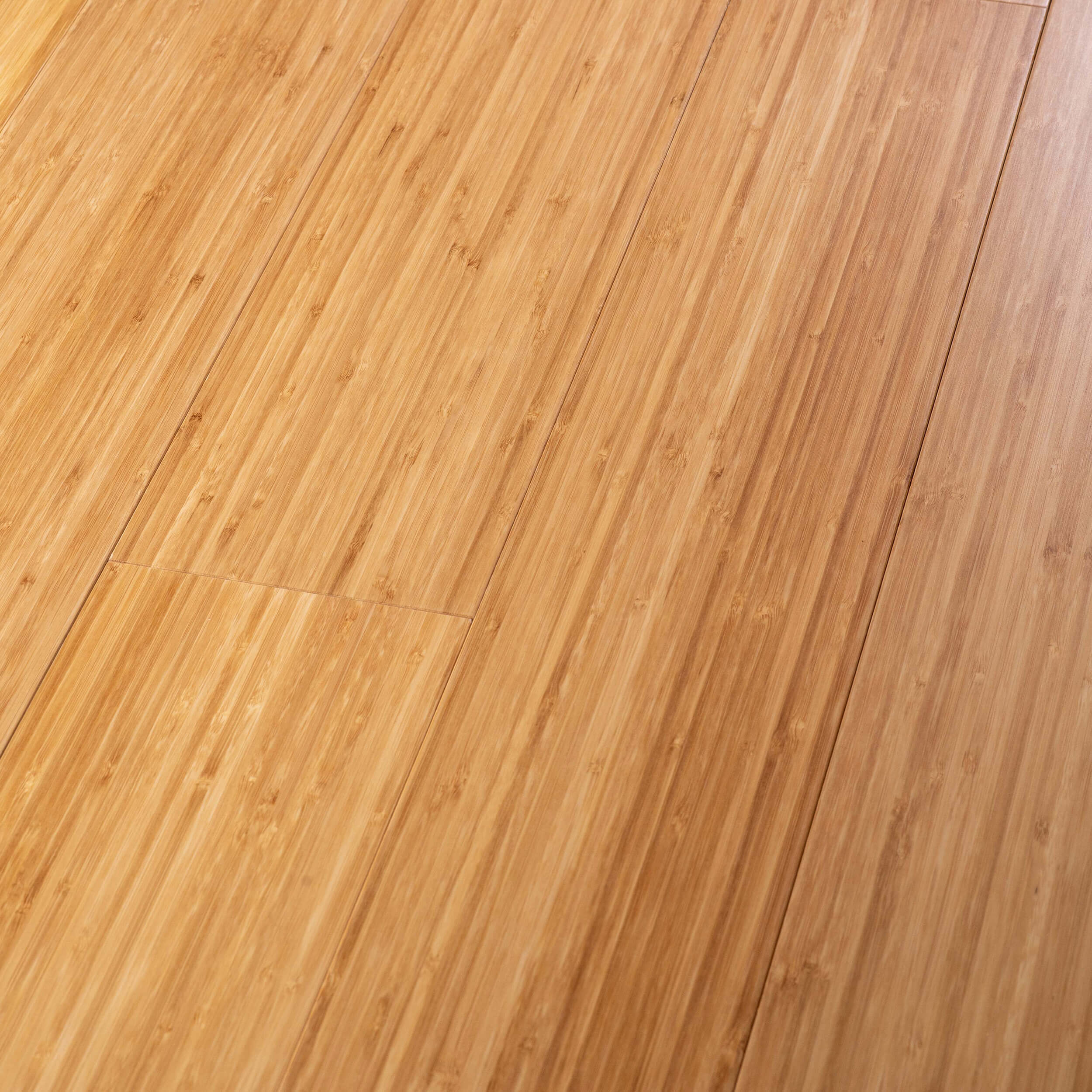 découvrez les avantages du parquet en bambou, ses caractéristiques écologique et résistantes, ainsi que les avis des utilisateurs pour bien choisir votre revêtement de sol.