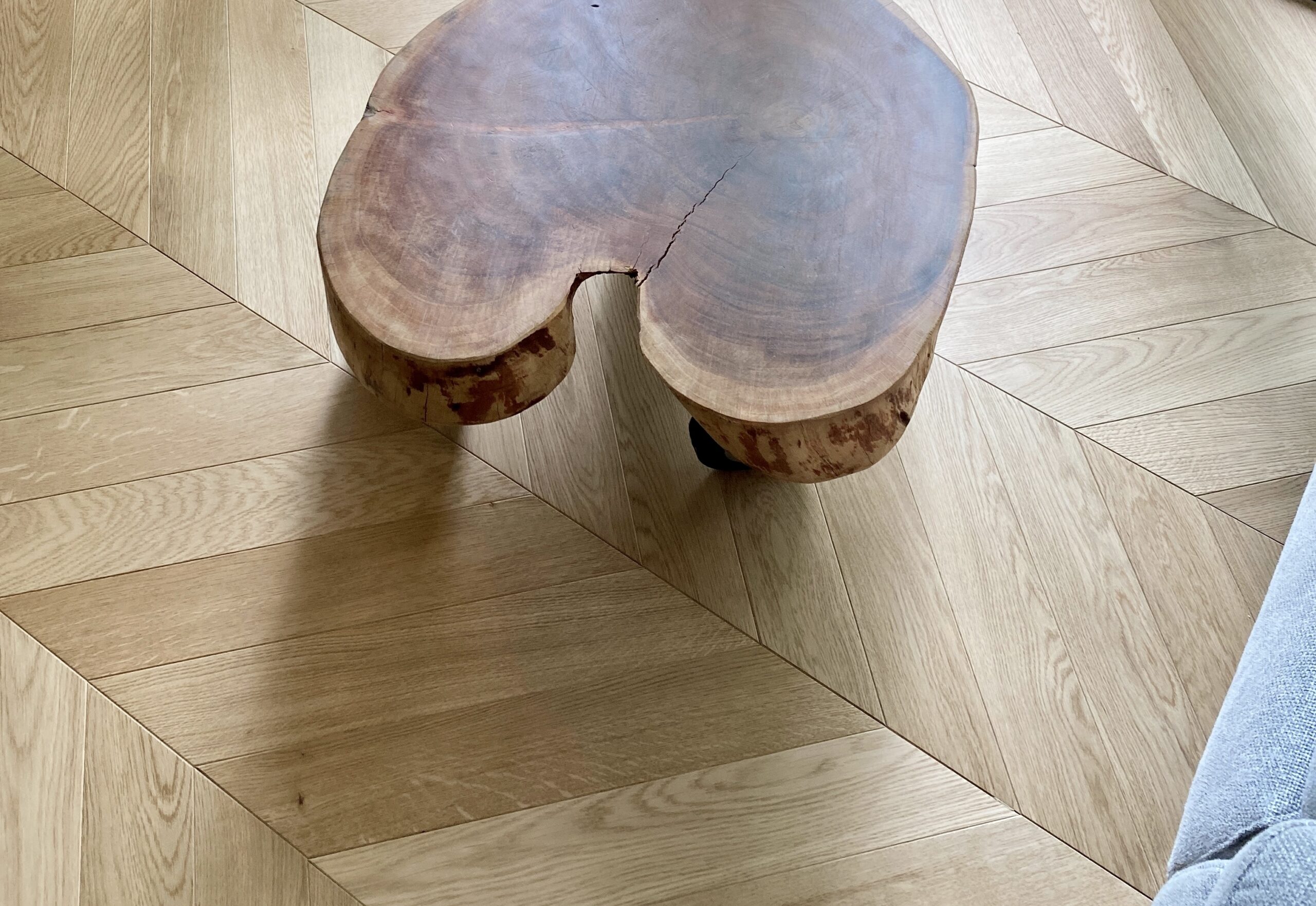 découvrez notre sélection de parquets haut de gamme à paris, alliant élégance et durabilité pour sublimer votre intérieur avec un savoir-faire artisanal exceptionnel.