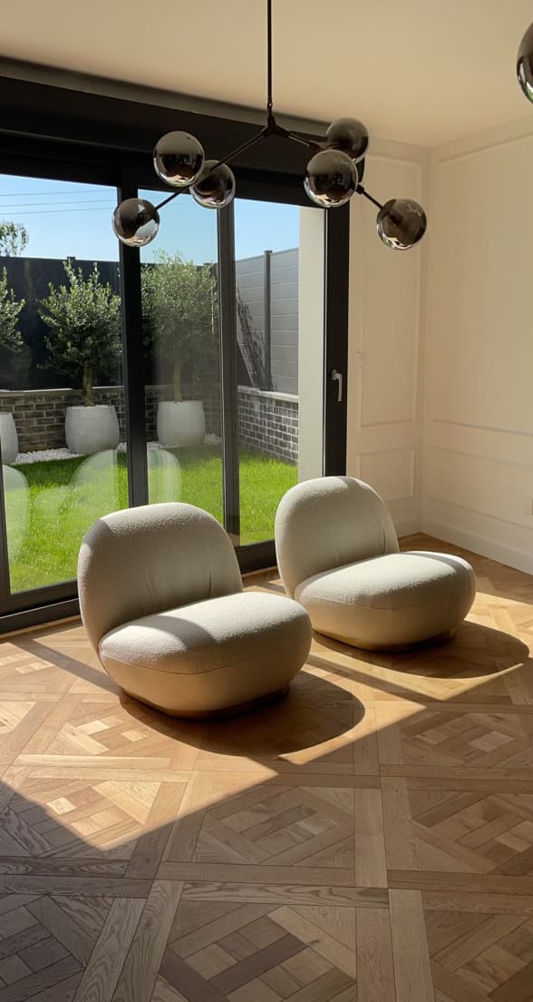 découvrez notre sélection de parquet pour salon alliant élégance et durabilité, idéal pour apporter chaleur et style à votre intérieur.