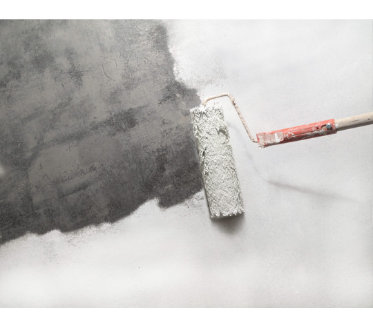 découvrez nos conseils et techniques pour réussir la peinture sur béton et donner un nouveau souffle à vos surfaces en béton facilement et durablement.