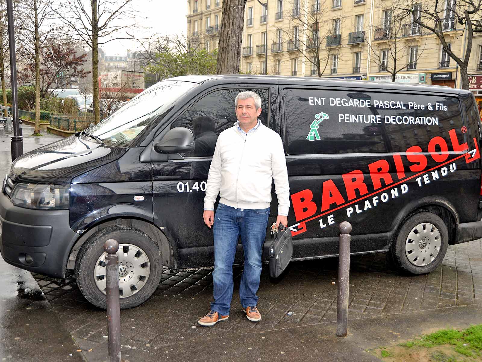 découvrez nos services de peinture intérieure réalisés par un artisan expert à paris et en île-de-france, pour un résultat soigné et personnalisé.