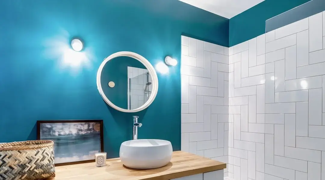 découvrez les avantages et les inconvénients de la peinture sur carrelage pour savoir si c'est un bon choix pour votre décoration intérieure.