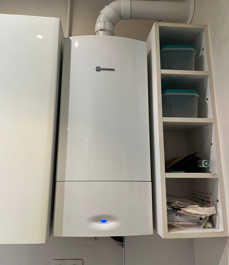 service professionnel de plomberie à paris 16 : entretien et maintenance des chaudières avec contrôle anti-monoxyde pour assurer votre sécurité et confort.