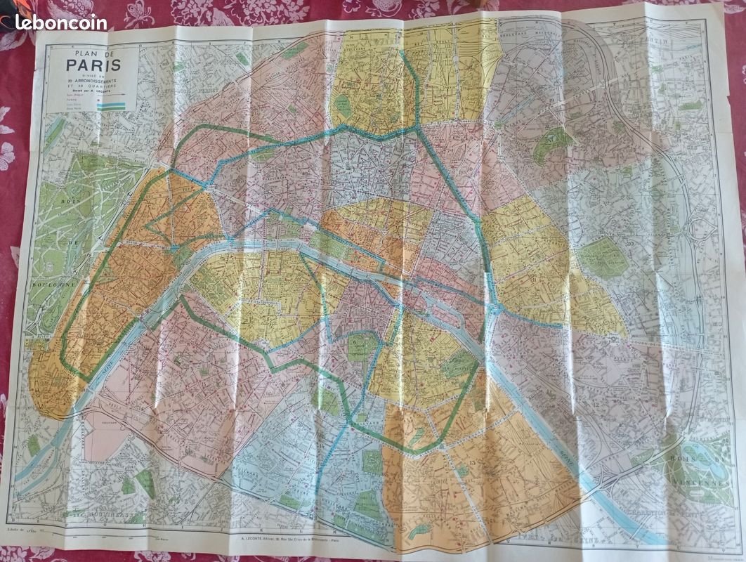 découvrez le plus vieux plan de paris, une carte historique qui révèle la ville telle qu'elle était à travers les siècles.