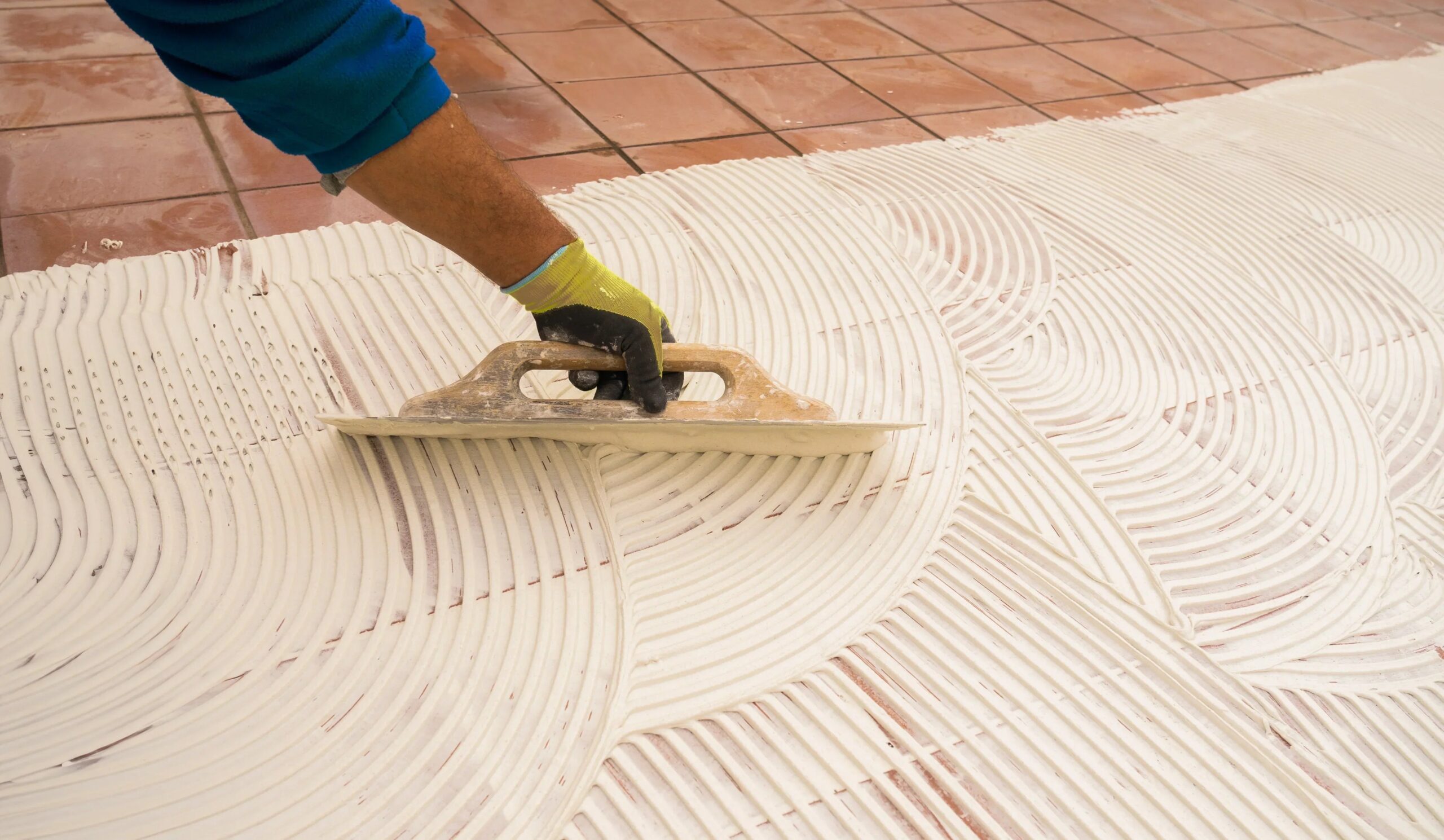découvrez nos services professionnels de pose de carrelage pour un revêtement durable et esthétique. installation rapide et soignée adaptée à tous vos espaces.