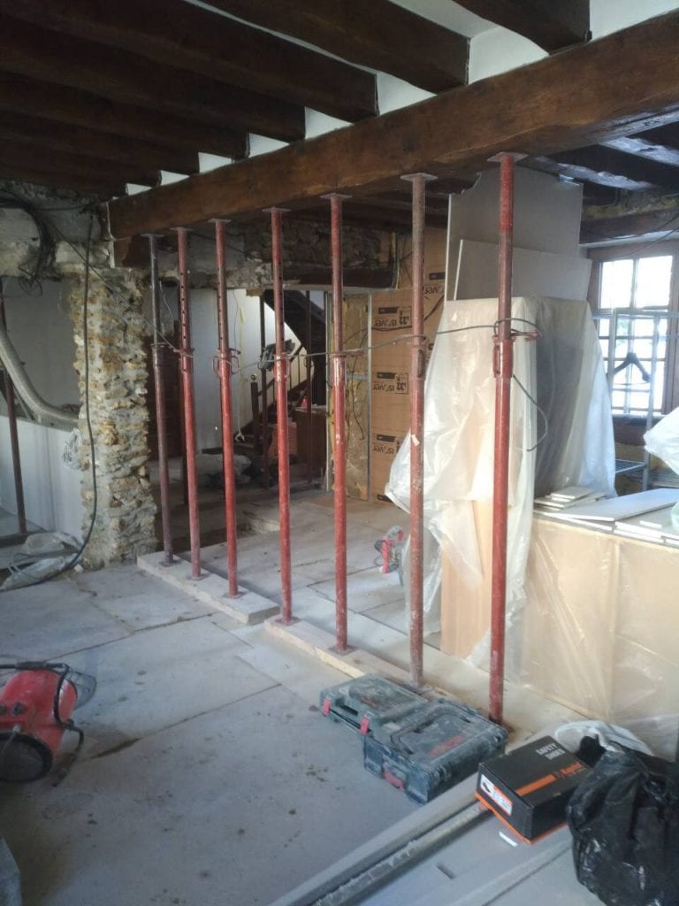 service professionnel de pose de poutres ipn pour maisons avec étage à paris 15. renforcez la structure de votre habitation en toute sécurité et efficacité.