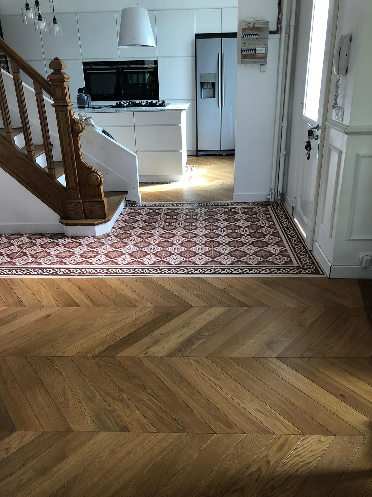 découvrez les meilleures techniques et conseils pour poser votre parquet en 2025, alliant modernité et savoir-faire traditionnel pour un résultat impeccable.