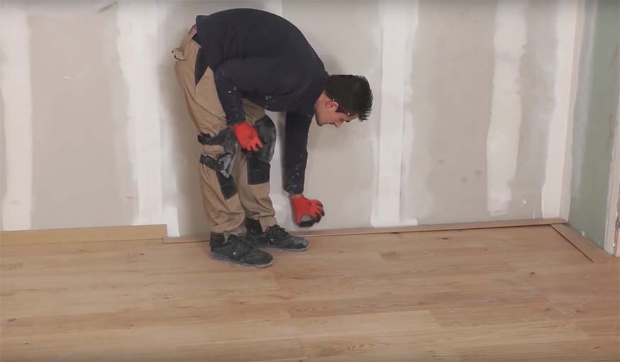 apprenez à poser votre parquet vous-même grâce à notre guide complet et facile à suivre, étape par étape, pour un résultat professionnel et durable.