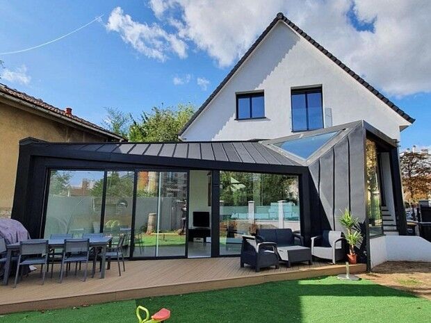 découvrez le prix moyen pour un agrandissement de maison de 15m2 et obtenez des conseils pour budgétiser votre projet d'extension facilement.