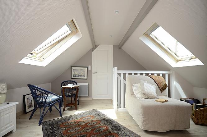 découvrez les prix pour l'aménagement des combles perdus et transformez votre espace sous toiture en pièce habitable. guide complet des coûts et conseils.