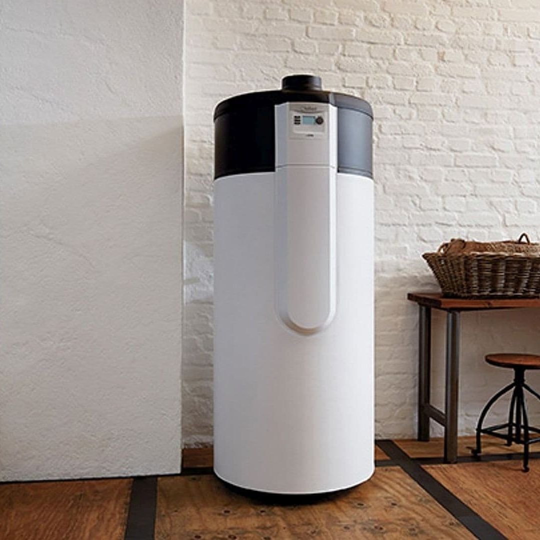 découvrez le prix d'un chauffe-eau thermodynamique installé, incluant les coûts d'achat, d'installation et les économies d'énergie réalisées.