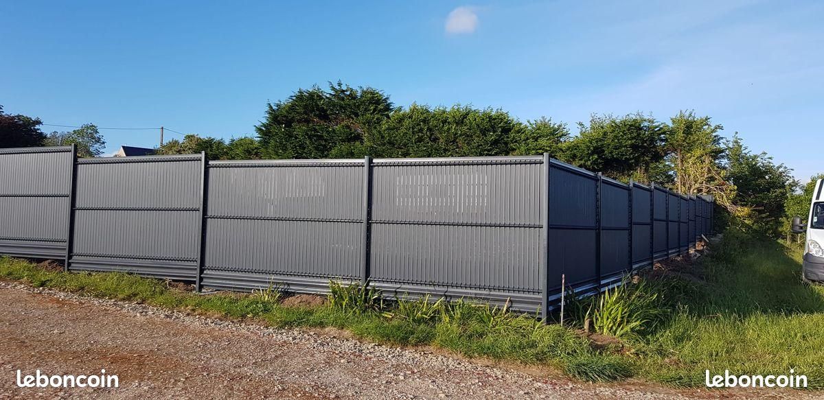 découvrez nos prix compétitifs pour la pose de clôtures en béton. obtenez un devis personnalisé pour sécuriser et embellir votre propriété avec une clôture durable et résistante.