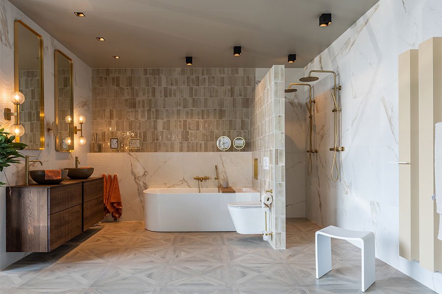 découvrez les tarifs pour la création d'une salle de bain : matériaux, main-d'œuvre et conseils pour un projet adapté à votre budget.