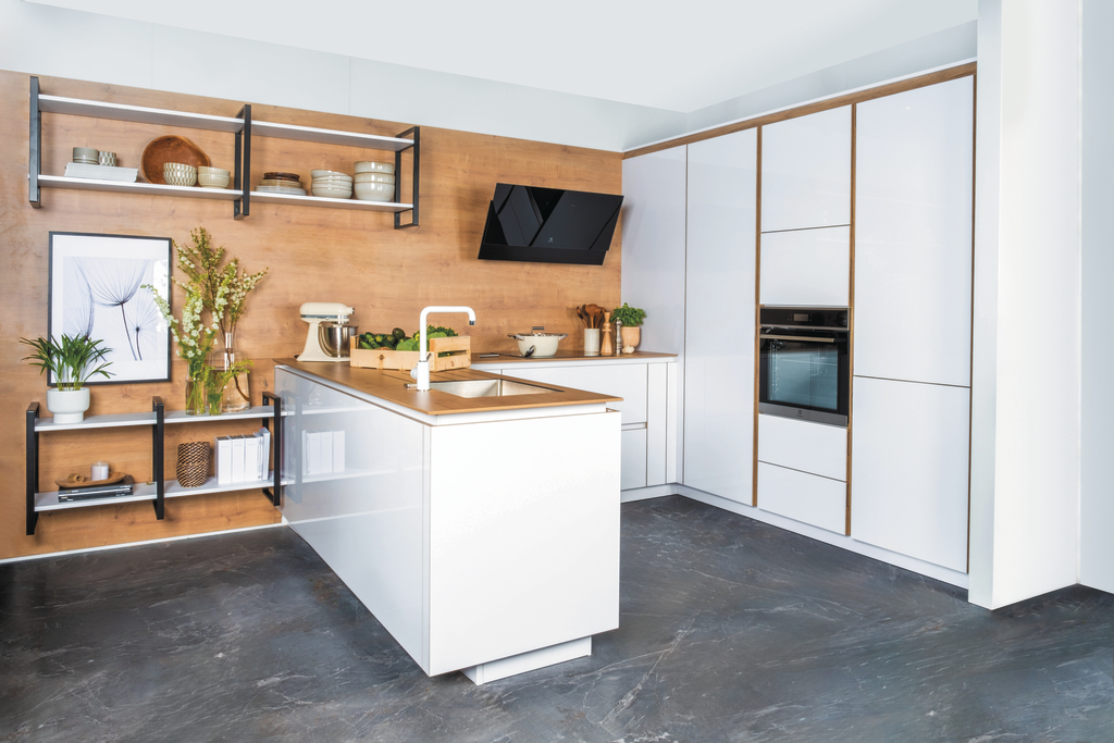 découvrez nos conseils et astuces pour estimer le prix d'une cuisine neuve adaptée à votre style et votre budget.