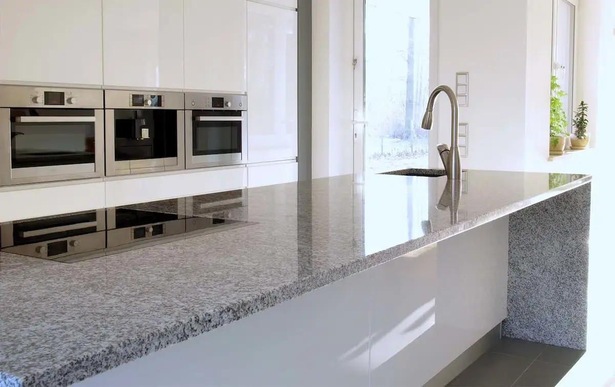 découvrez le prix au mètre carré d'une cuisine professionnelle pour bien planifier votre budget et choisir les équipements adaptés à vos besoins.