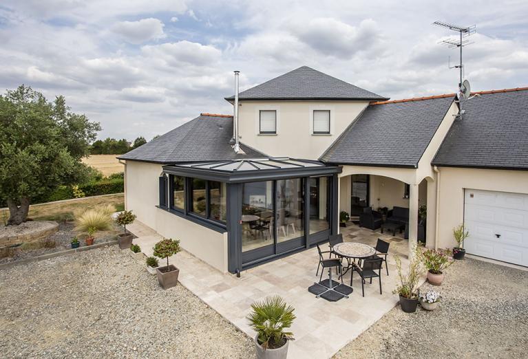 découvrez notre guide complet des prix pour une dalle de 20m2. estimez le coût selon les matériaux, la main-d'œuvre et les options disponibles pour votre projet de construction.