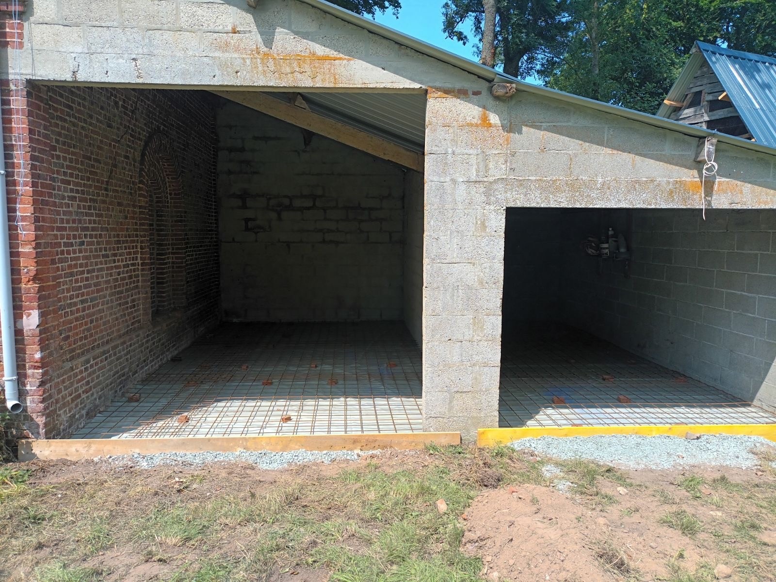 découvrez le prix moyen pour une dalle béton de 15m², incluant matériaux et main-d'œuvre. obtenez un devis précis pour vos travaux de construction ou rénovation.