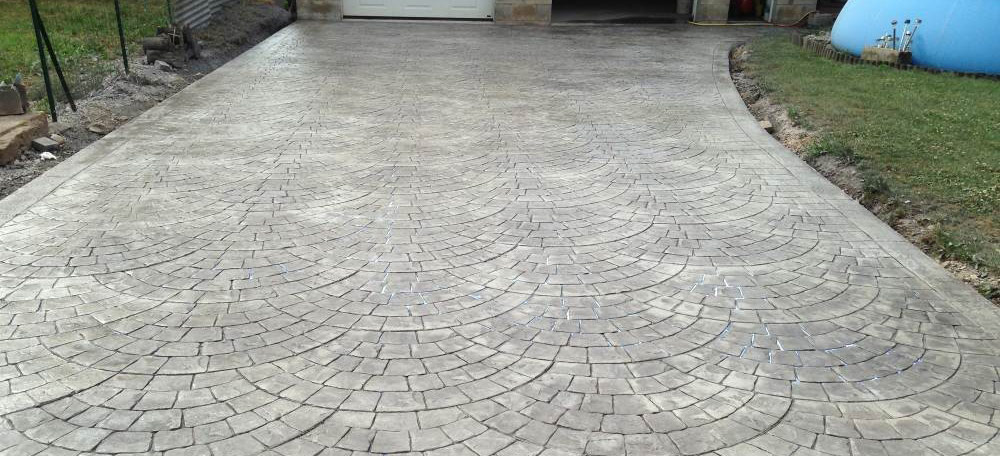 découvrez les tarifs pour une dalle béton de 20m2, incluant matériaux, main-d'œuvre et conseils pour un chantier réussi.