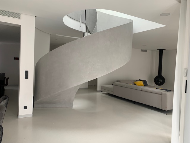 découvrez les différents prix pour une dalle béton intérieur, facteurs influençant le coût, et conseils pour bien choisir votre prestataire afin d'obtenir un résultat durable et économique.