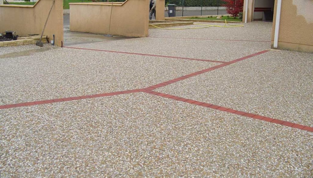 découvrez les tarifs pour une dalle béton intérieure : coût moyen, facteurs influençant le prix, et conseils pour un bon rapport qualité-prix.