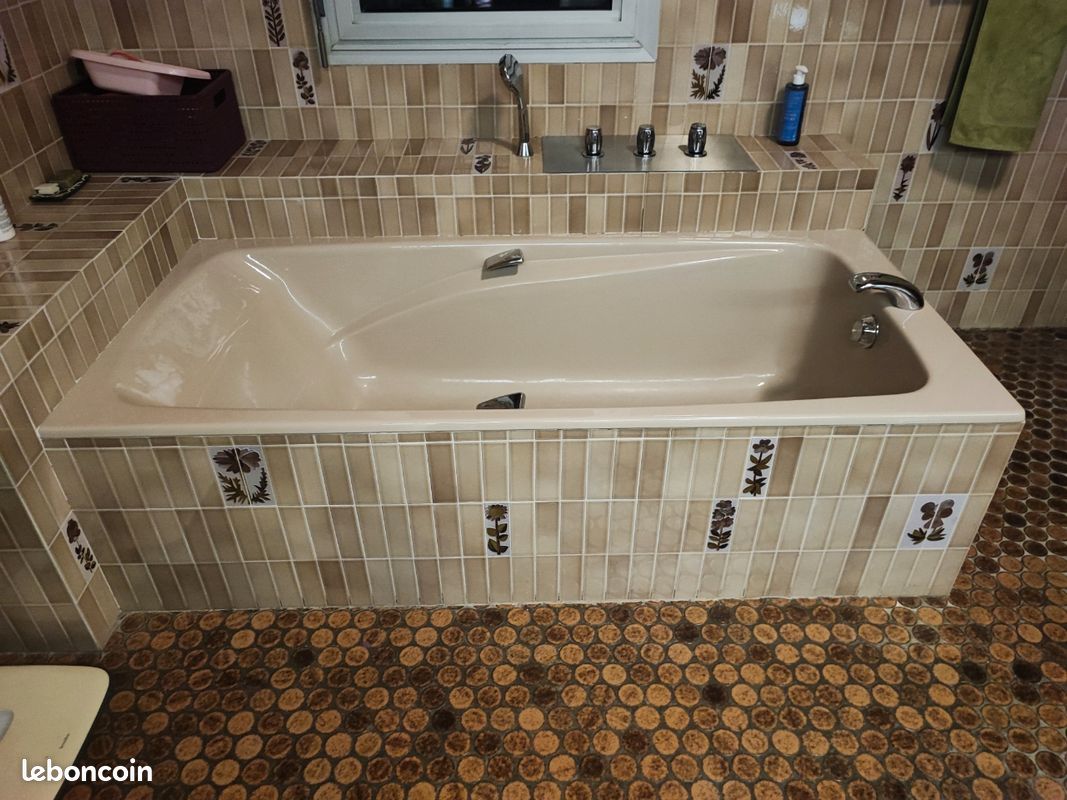 découvrez les tarifs pour la dépose d'une baignoire et obtenez un aperçu clair des coûts associés à ce service de rénovation.