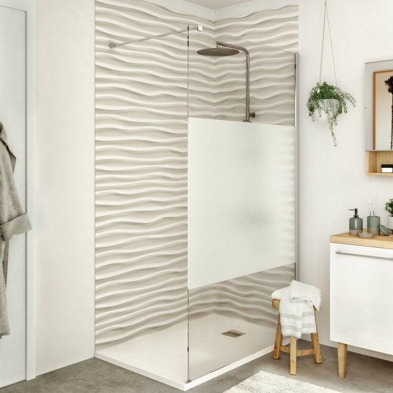 découvrez les tarifs et coûts associés à la dépose d'une baignoire pour planifier efficacement vos travaux de rénovation salle de bain.