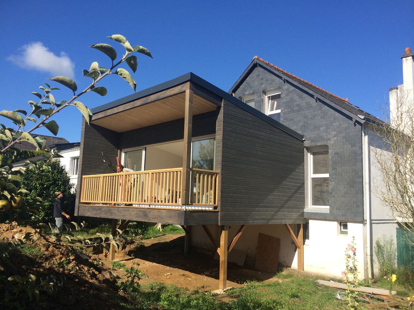 découvrez le prix d'une extension en bois sur pilotis, un choix écologique et esthétique pour agrandir votre espace de vie. guide des tarifs, matériaux et installation.