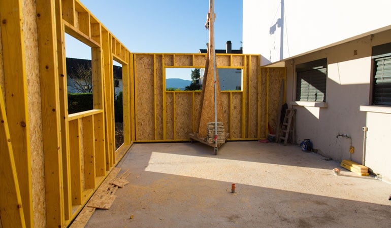 découvrez le prix moyen pour une extension de maison de 50m², conseils pour estimer votre budget et optimiser vos travaux d'agrandissement.