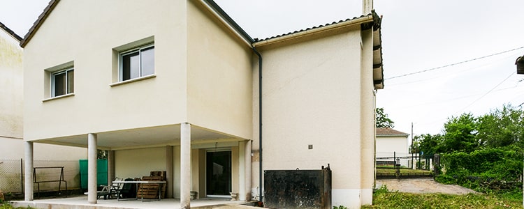 comparez les prix des extensions sur pilotis et découvrez comment économiser sur votre projet de construction. guide complet pour choisir la meilleure option au meilleur coût.