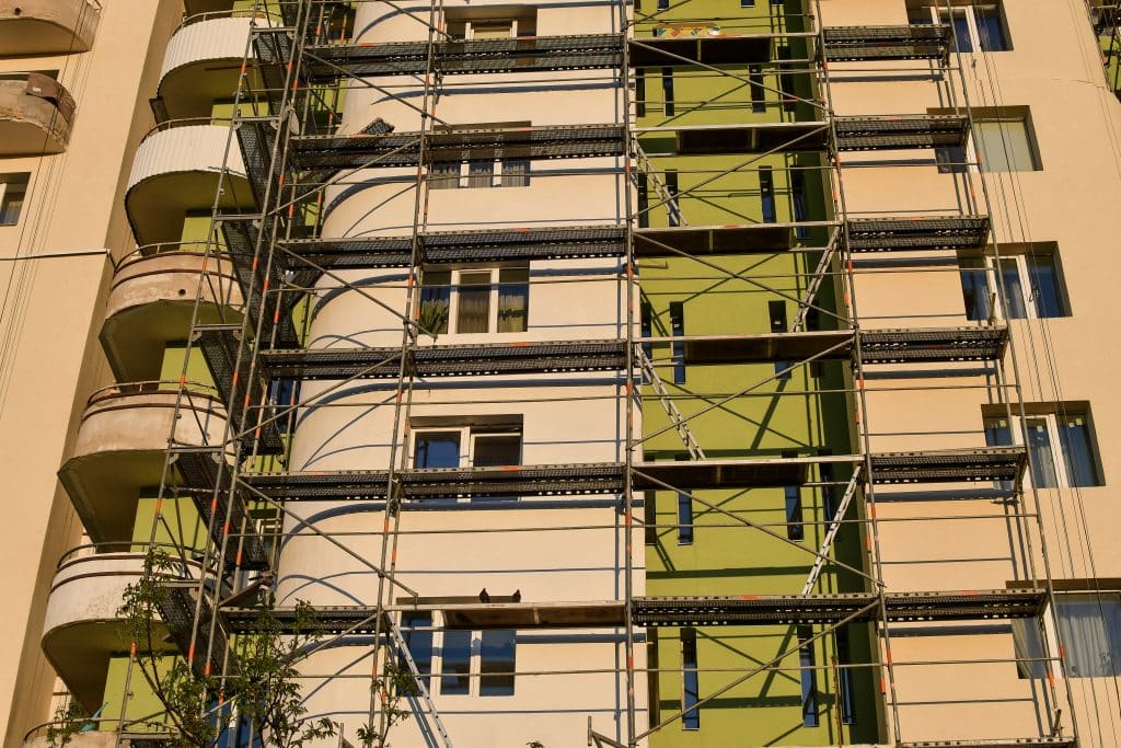 découvrez les prix au m² pour la rénovation énergétique afin de valoriser votre logement et augmenter son efficacité énergétique.