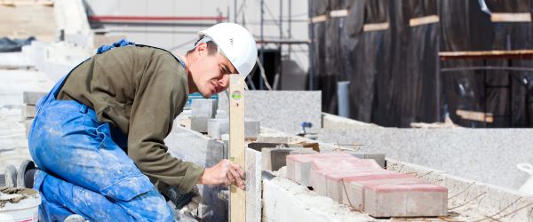 prix macon m2 3 découvrez les tarifs au mètre carré pour les travaux de maçonnerie. obtenez des informations claires et précises sur le prix maçon m2 pour bien planifier votre chantier.