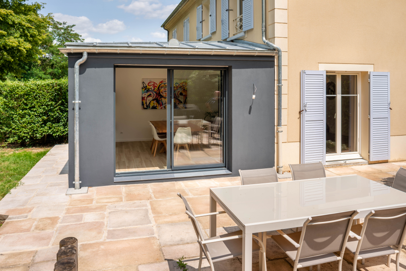 découvrez les prix de la maçonnerie pour une maison de 150m2. obtenez une estimation détaillée des coûts pour la construction, rénovation et gros œuvre.