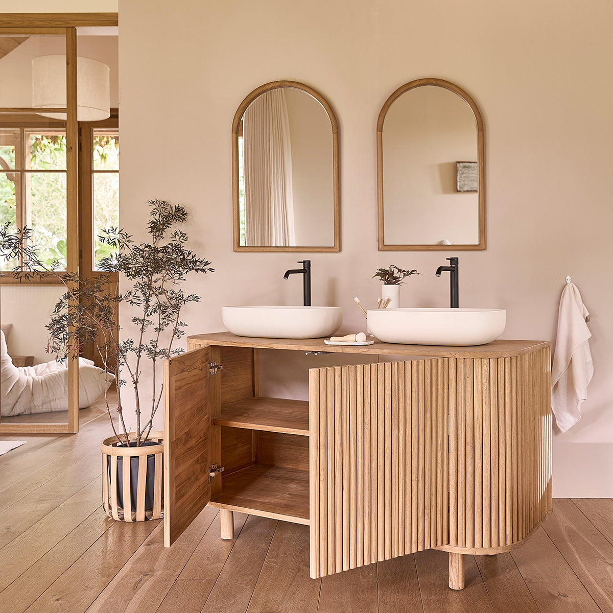 découvrez les prix des meubles de salle de bain adaptés à tous les budgets. comparez nos offres pour trouver le meuble idéal alliant style et fonctionnalité.