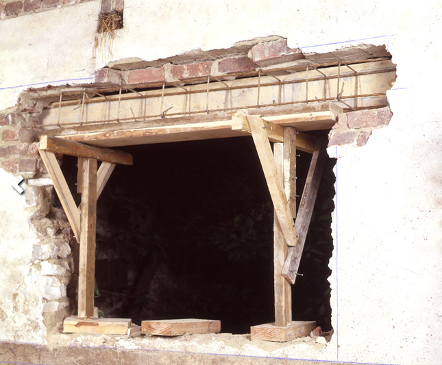 découvrez les prix pour l'ouverture d'un mur porteur afin d'installer une baie. guide complet des coûts, étapes et conseils pour réussir vos travaux en toute sécurité.