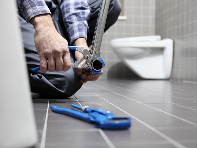 prix plomberie renovation 1 découvrez les tarifs et prix moyens pour la plomberie lors d'une rénovation. obtenez des conseils pour bien budgétiser vos travaux de plomberie et éviter les surprises.
