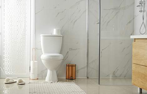 découvrez les prix des plombiers pour l'installation et la rénovation de votre salle de bain. comparez les tarifs et bénéficiez de conseils pour un service de qualité au meilleur coût.