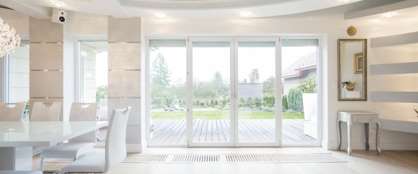 découvrez les prix des porte-fenêtres selon les matériaux, les dimensions et les options. obtenez un guide complet pour choisir la porte-fenêtre adaptée à votre budget.