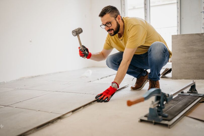 découvrez les tarifs moyens de la pose de carrelage au m2 en france. comparez les prix, astuces et conseils pour réussir vos travaux de rénovation et obtenir un résultat de qualité.
