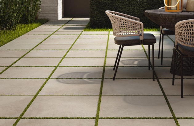 découvrez les tarifs pratiques pour la pose de carrelage extérieur, incluant matériaux, main-d'œuvre et conseils pour un revêtement durable et esthétique.