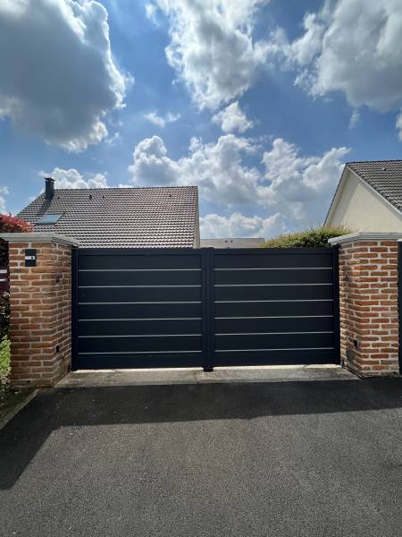 découvrez les tarifs pour la pose d'un portail et trouvez le meilleur rapport qualité-prix pour l'installation de votre portail automatique ou manuel.