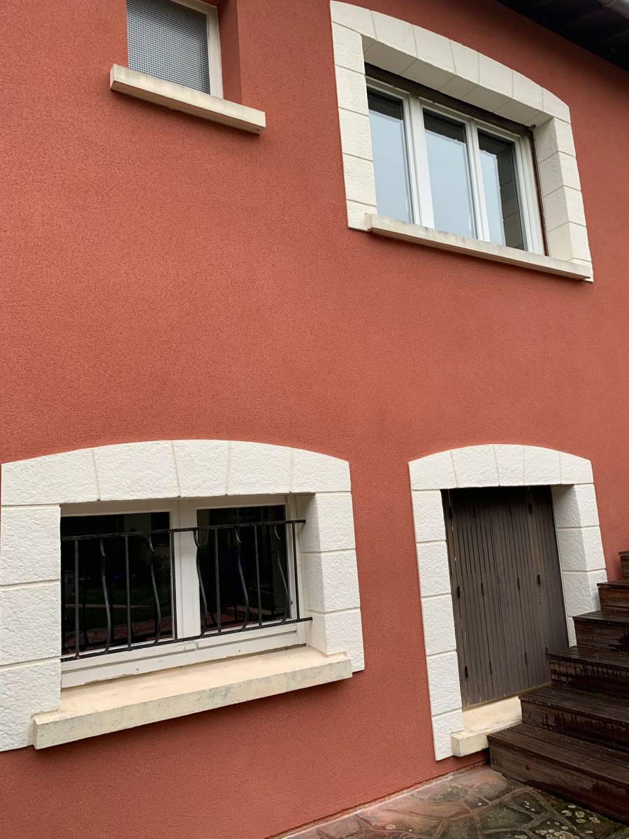 prix ravalement facade 10 découvrez les prix du ravalement de façade et obtenez un aperçu des coûts pour restaurer et embellir l'extérieur de votre habitation.