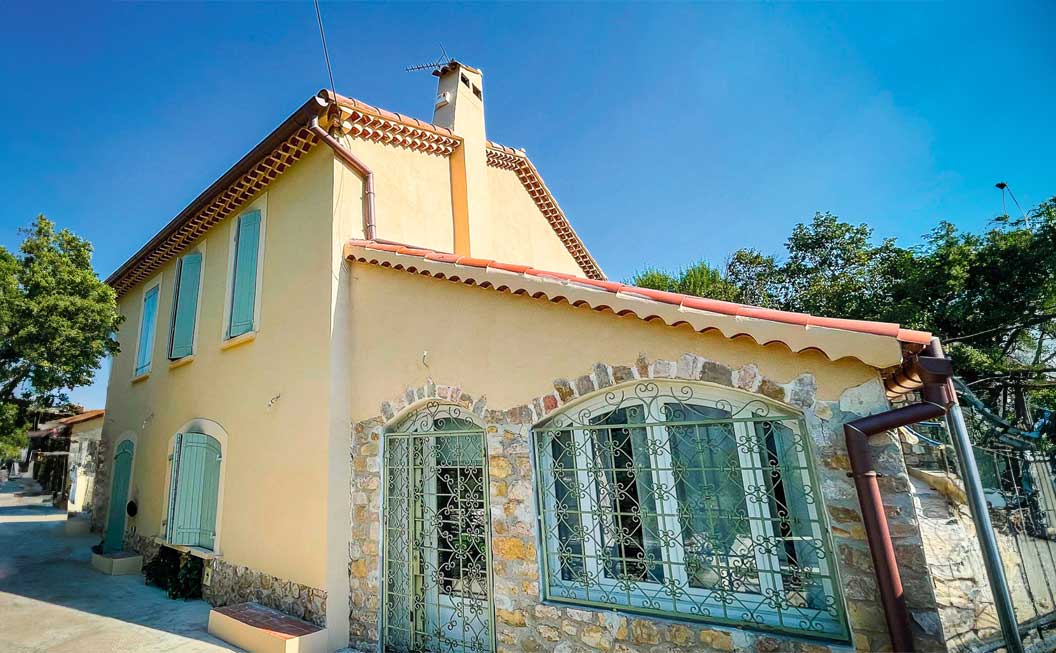 découvrez nos conseils pour estimer le prix d'un ravalement de façade tout en optimisant votre budget. profitez d'astuces pour une rénovation efficace et économique.