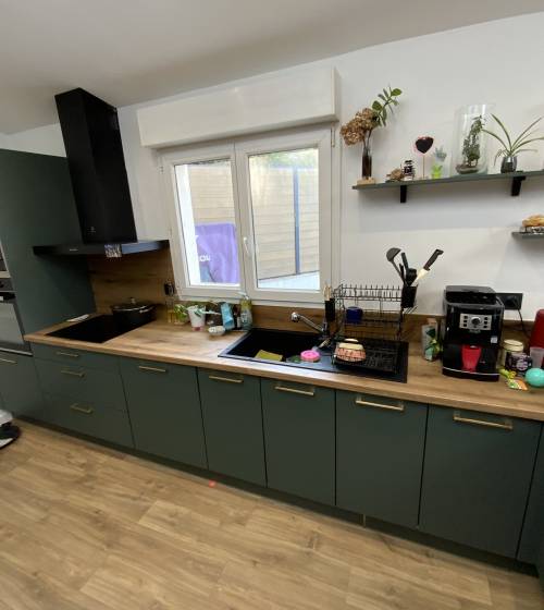 découvrez comment estimer le prix pour refaire votre cuisine et suivez notre guide pratique pour optimiser votre budget rénovation tout en réalisant vos envies.