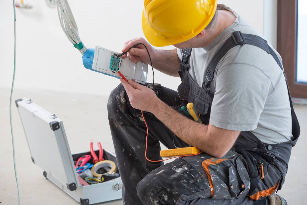 découvrez les tarifs et estimations pour la rénovation électrique de votre habitation. obtenez un aperçu clair des prix pour vos travaux électriques.