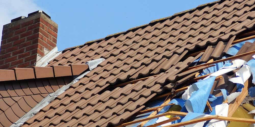 prix renovation toiture 11 découvrez les tarifs et prix de rénovation de toiture pour bien préparer votre projet et choisir les meilleures solutions adaptées à votre budget.