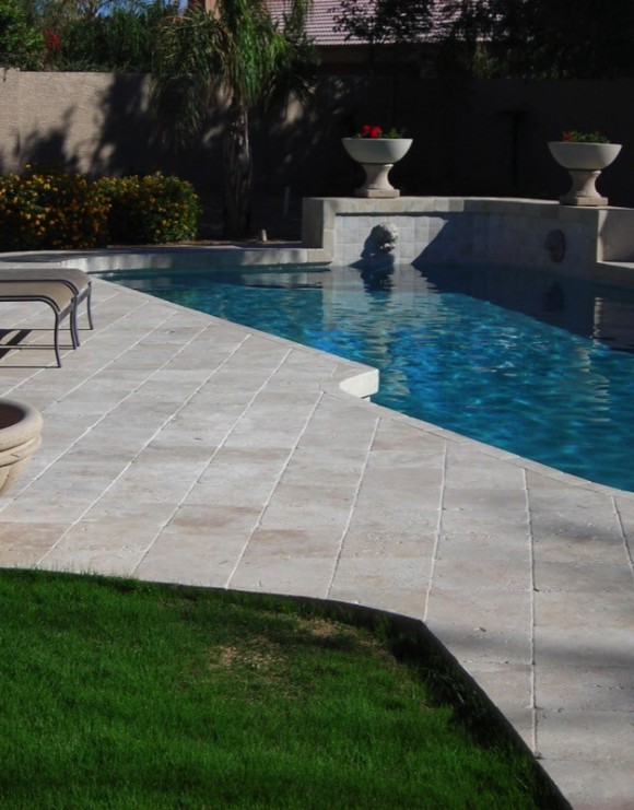 découvrez les prix de rénovation du travertin et obtenez des conseils pour remettre à neuf vos sols et surfaces en travertin tout en maîtrisant votre budget.